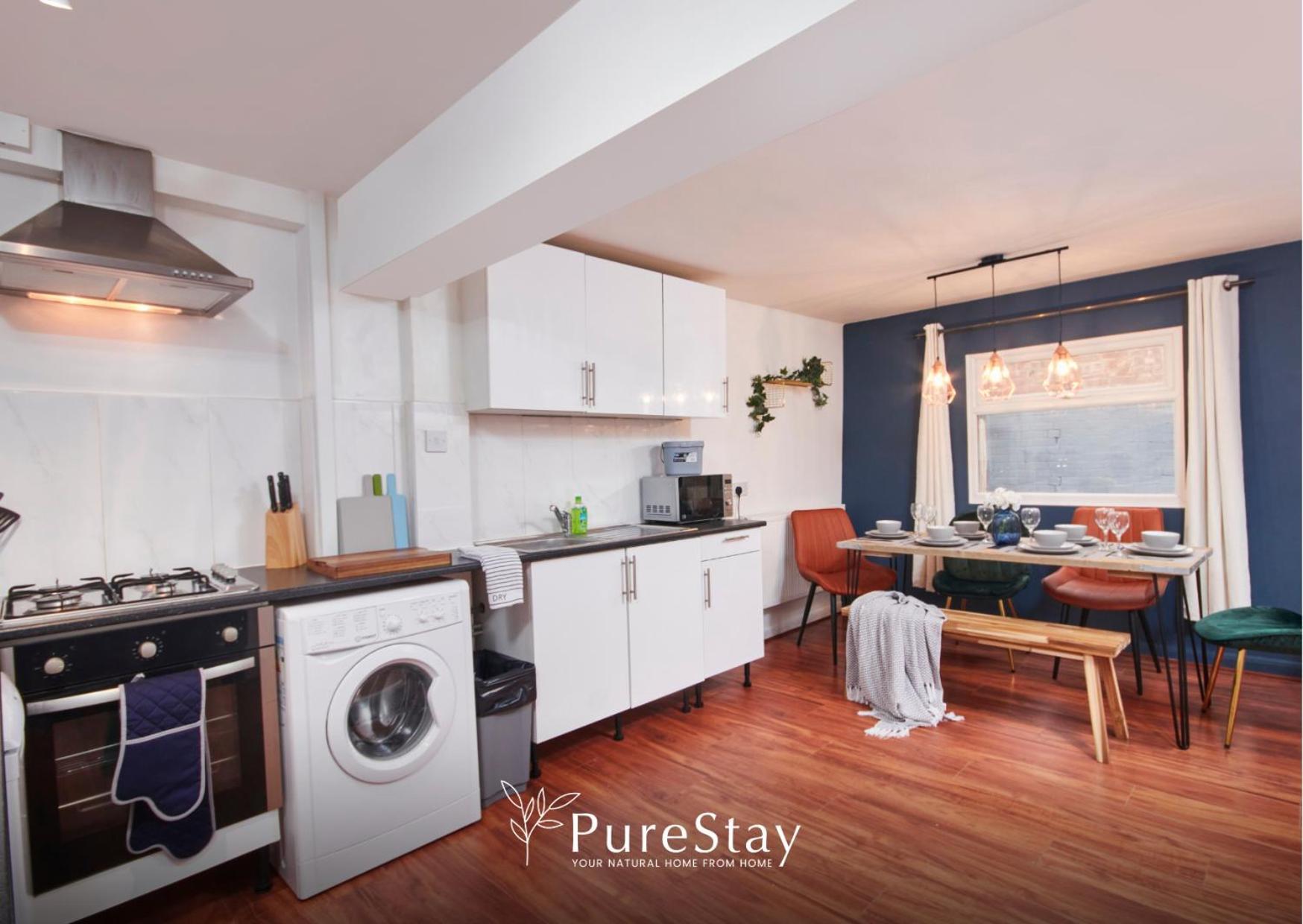 5 Bed House In Leamington Spa Perfect For Contractors With 7 Beds By Purestay - 14 Night Min! Exterior photo